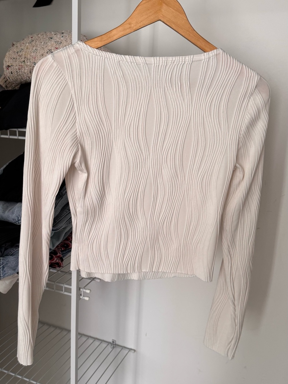 Wavy Rib Long-Sleeve Top in Cream